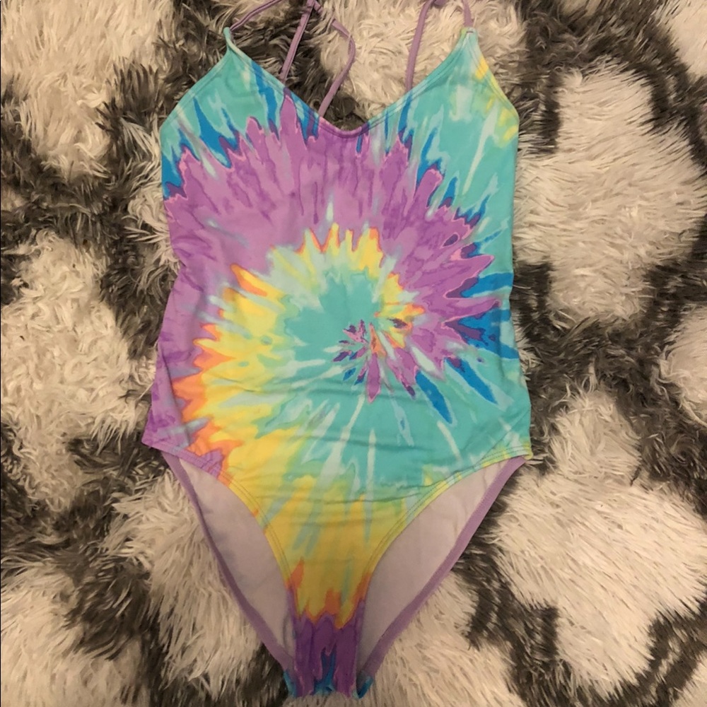 One piece swim suit